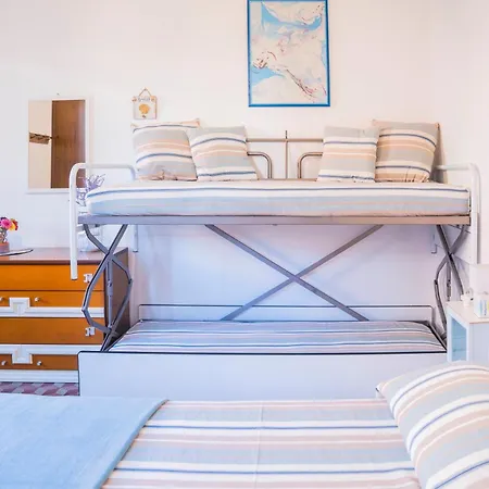 077b - Casa Fede In Centro, Nel Cuori Di Sestri Lavante A 500metri Da Mare E Sestri Levante